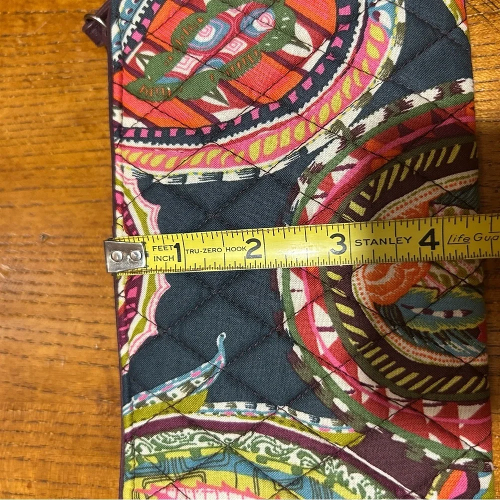 Vera Bradley Heirloom Paisley RFID Front Zip Wristlet EUC!!